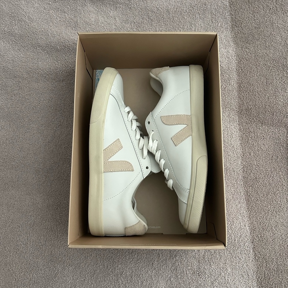 Veja Esplar leather white sable sneakers
